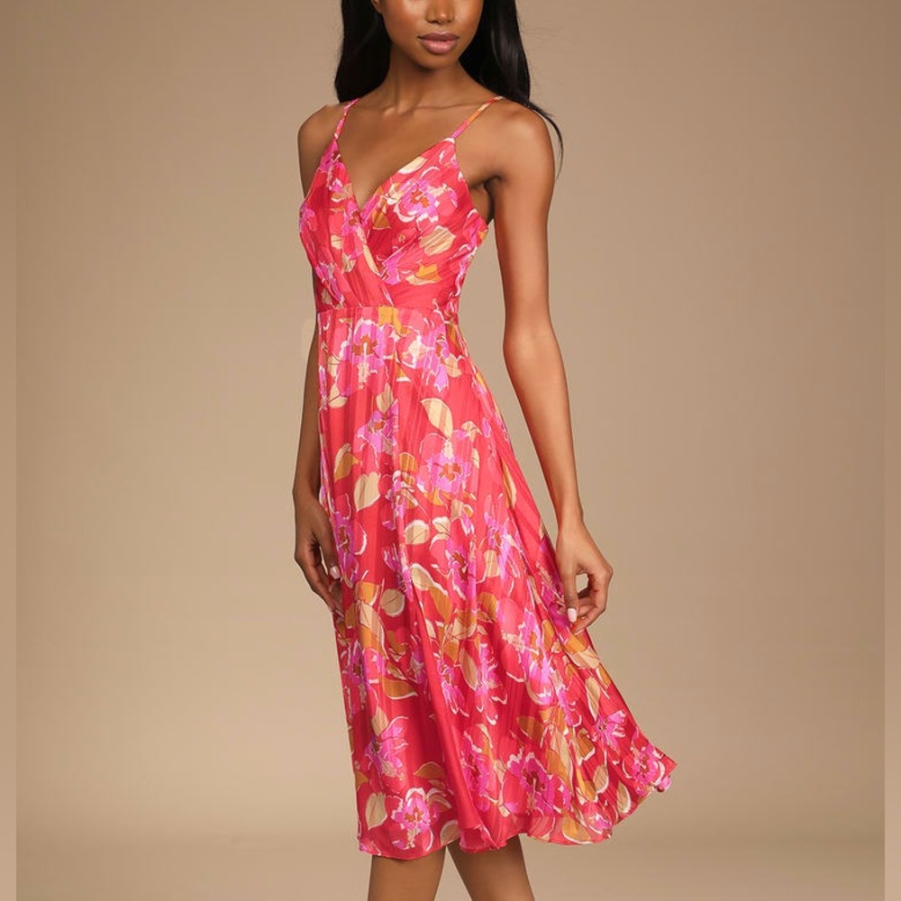 NWT LULUS ALL ABOUT LOVE RED FLORAL PRINT MIDI DRESS SIZE MEDIUM VIBRANT RED - Picture 1 of 15
